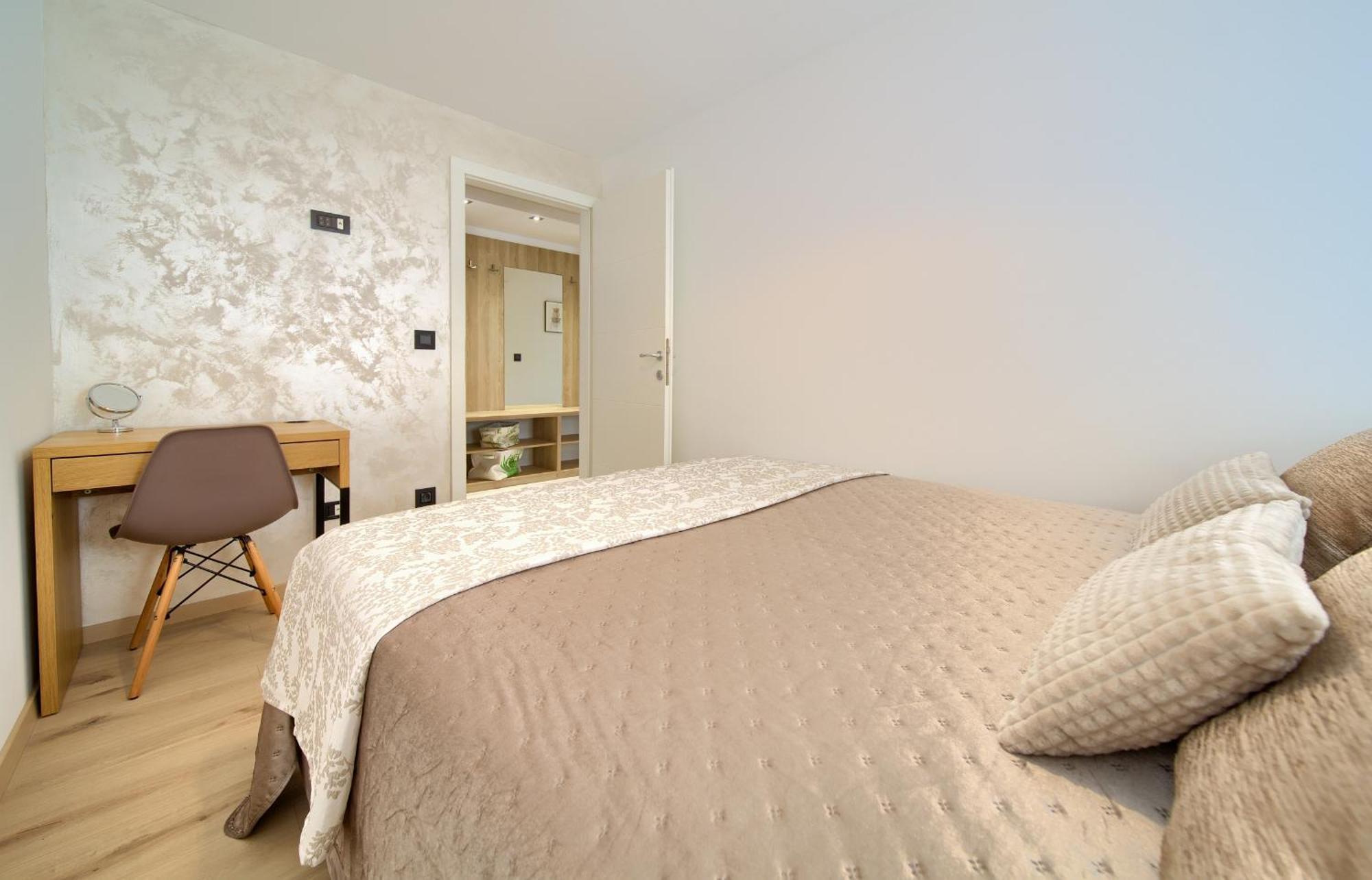 Apartments Sinisa - קרק חדר תמונה