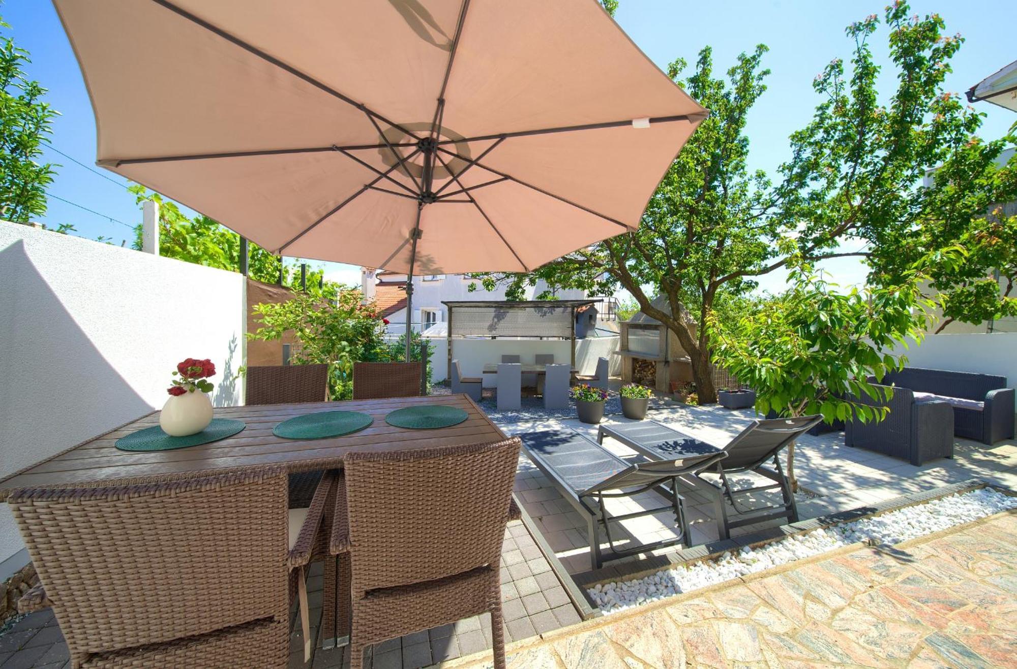 Apartments Sinisa - קרק מראה חיצוני תמונה